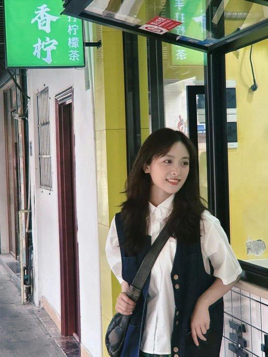 很羡慕，沈月的松弛感  第17张