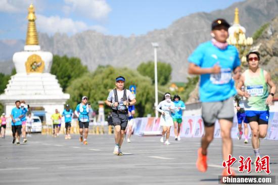 2024拉萨半程马拉松鸣枪开跑 第7张 2024拉萨半程马拉松鸣枪开跑 第7张