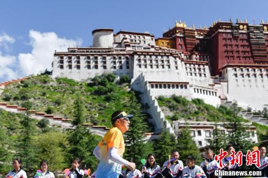 2024拉萨半程马拉松鸣枪开跑 第14张 2024拉萨半程马拉松鸣枪开跑 第14张