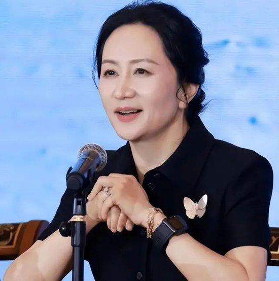 梵克雅宝全球涨价，为什么大家通宵排队买？  第65张