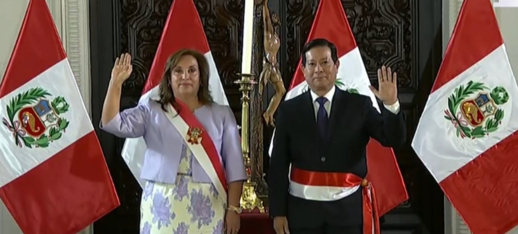 爱德华多·阿拉纳宣誓就任秘鲁新总理  第1张