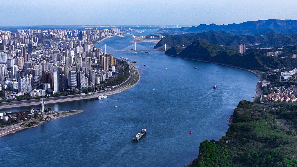 宜昌谱写新叙事:长江大保护与高质量发展如何相互成就  第1张 宜昌谱写新叙事:长江大保护与高质量发展如何相互成就  第1张