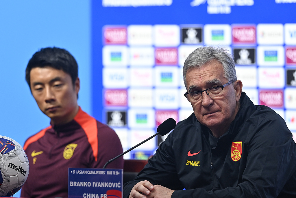 蒋圣龙突遭伤病出战世预赛存疑，国足生死战后防线严重减员  第4张