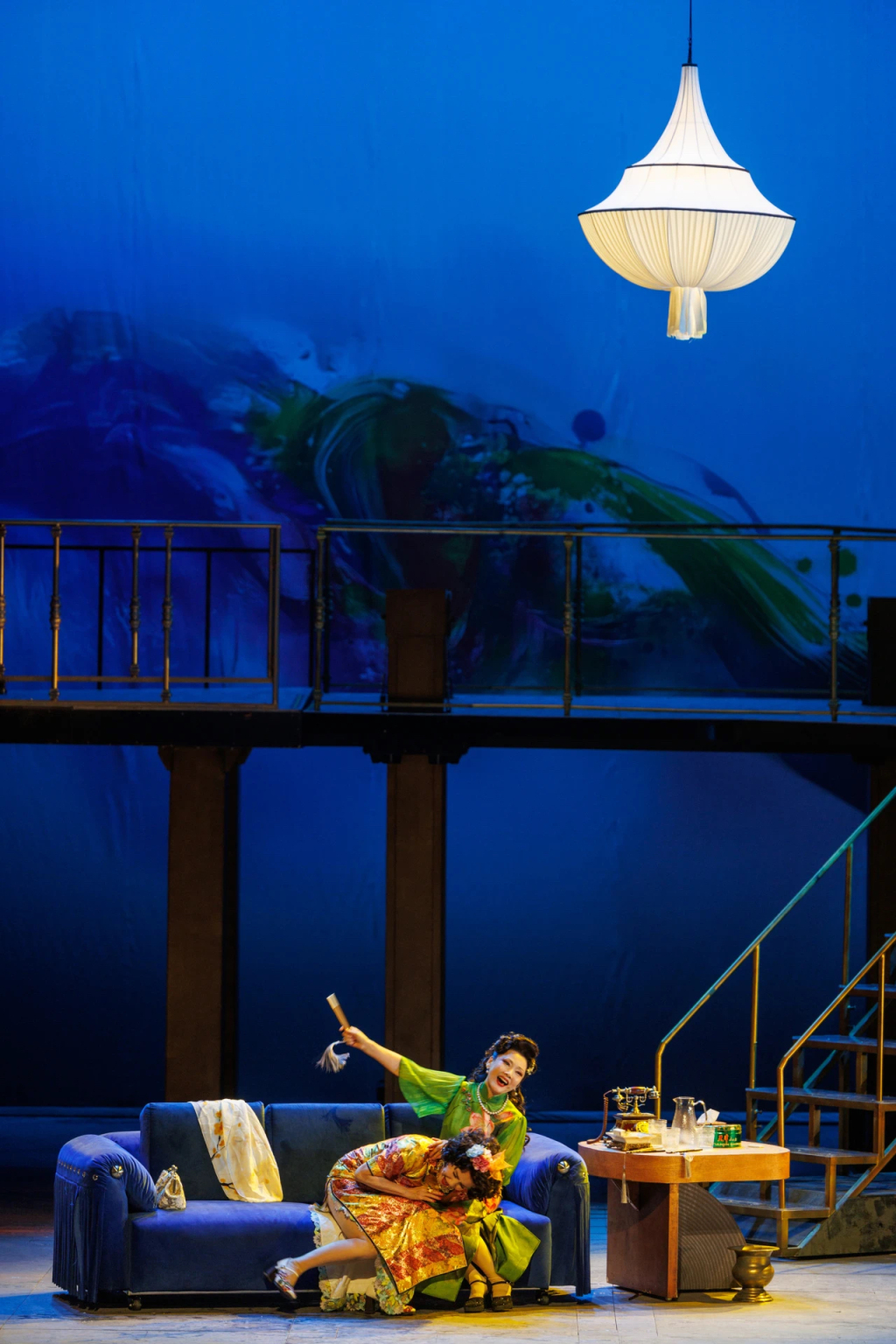 《日出》华丽的悲凉	，何赛飞和赵文瑄演绎出来了  第2张